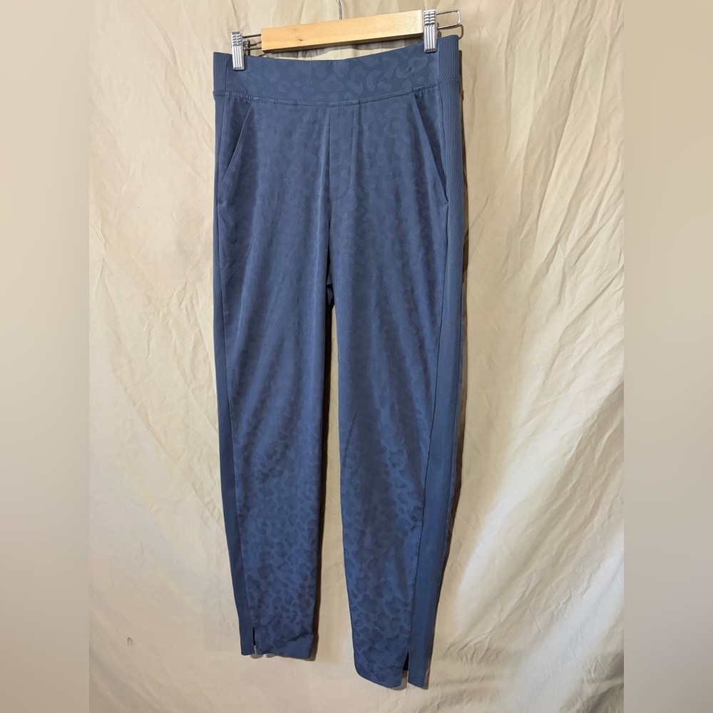 Athleta Brooklyn textured pants